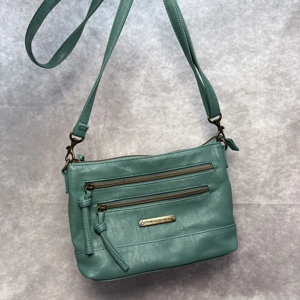 Stone Mountain USA Teal Real‎ Leather Crossbody Bag EUC